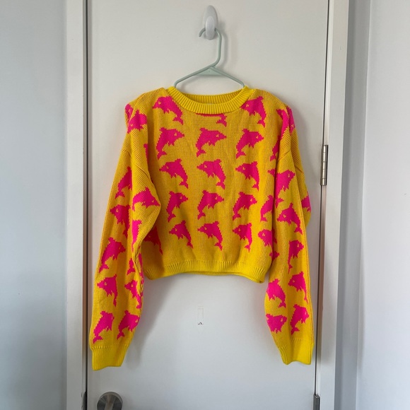 Cropped Sweater - Picture 4 of 6